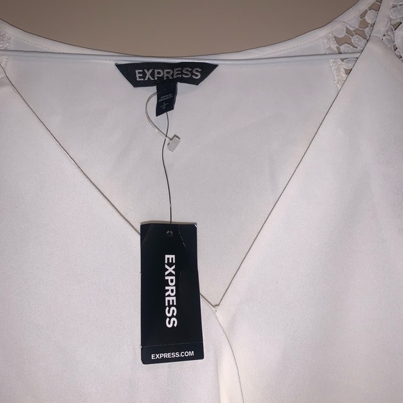 Express Top - Picture 2 of 3